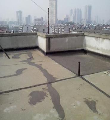 原阳漏水维修 楼顶漏水是什么原因，楼顶漏水维修方法是什么?